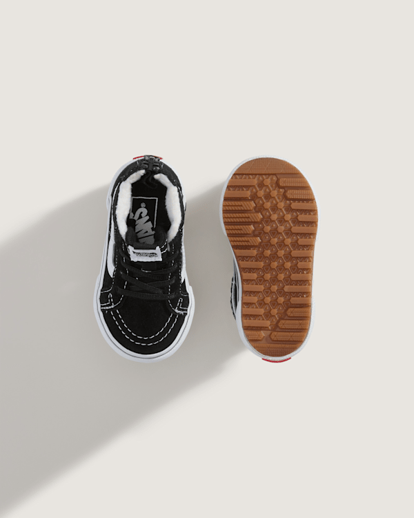 ハンページ Toddler Sk8-Hi Zip Water Resistant Shoe in Black / White | Vans