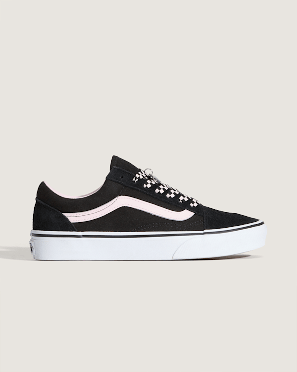 Old Skool Shoe in Black / White | Vans