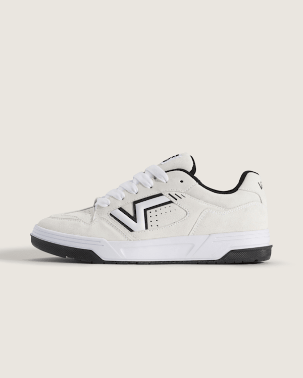 VANS / シューズ/26cm/WHT Upland Shoe in True White / Black | Vans