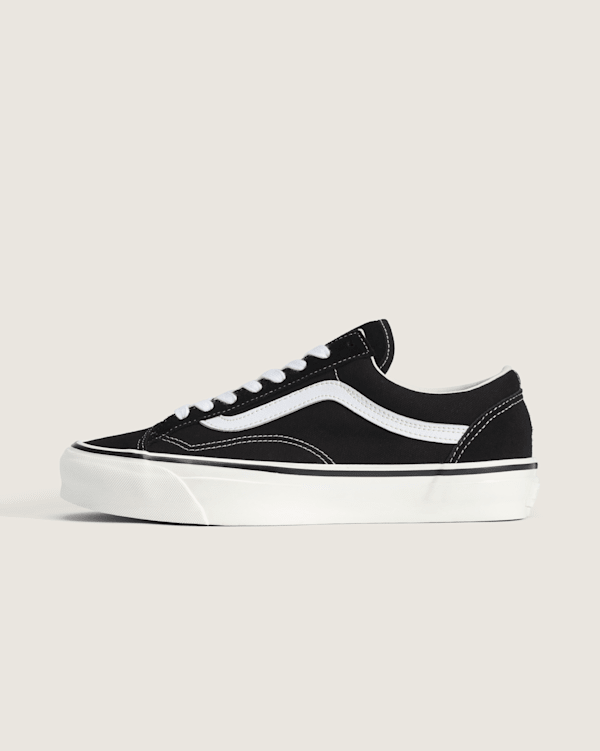 Premium Old Skool 36 Shoe in Black / Marshmallow White | Vans