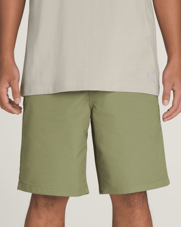 Authentic Chino Relaxed 20'' Shorts
