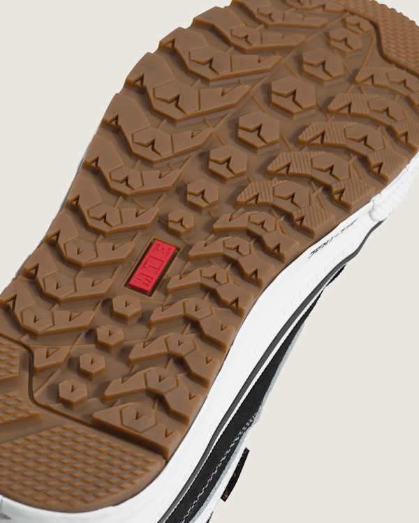 Sk8-Hi Waterproof Insulated Shoe