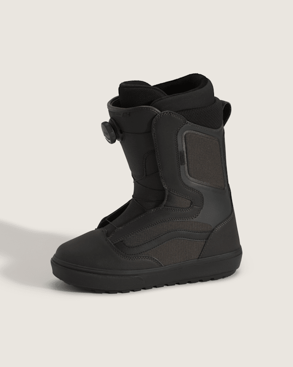 Aura OG Snowboard Boot in Faded Black | Vans