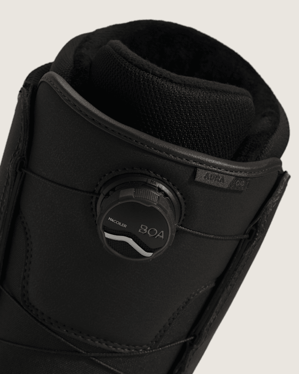 Aura OG Snowboard Boot in Faded Black | Vans