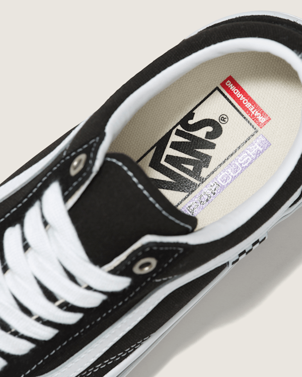 未使用！Vans old school pro２８cm Old Skool Shoe in Black / White | Vans