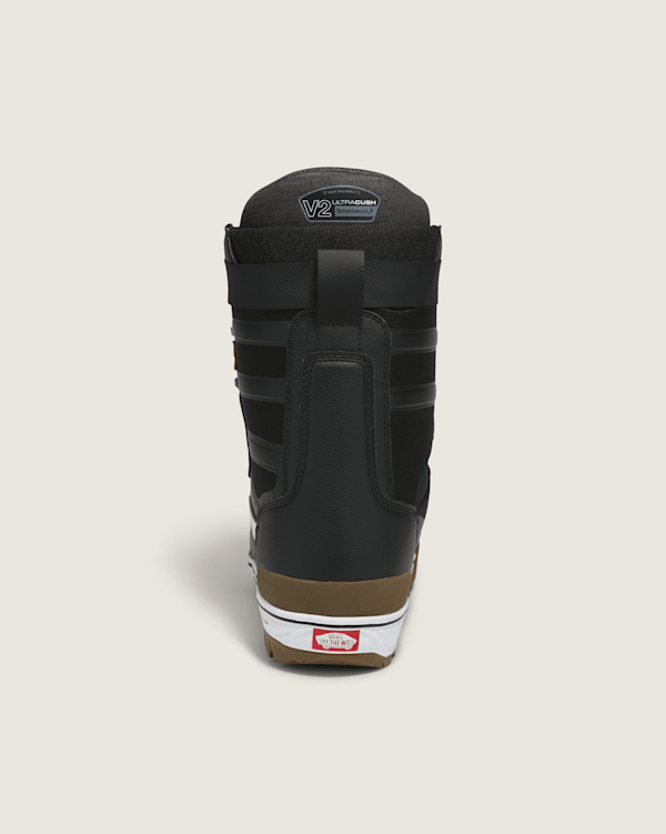 Hi-Standard Pro Snowboard Boot in Black / White | Vans