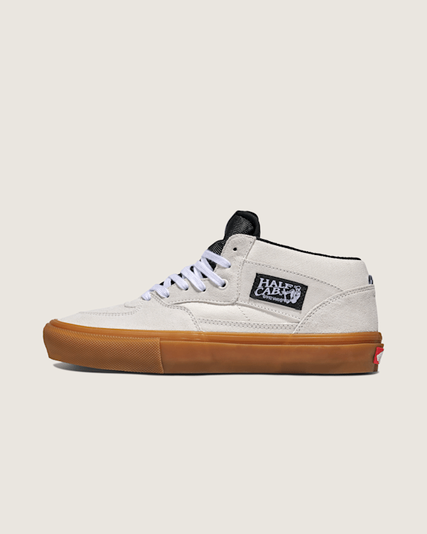 Skate Half Cab Shoe in Antique White / Gum | Vans