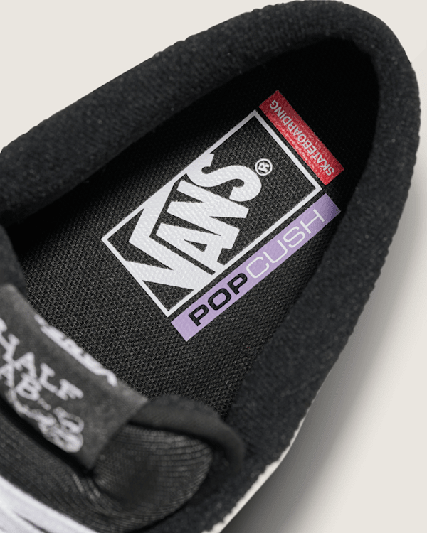 Skate Half Cab Shoe in Antique White / Gum | Vans