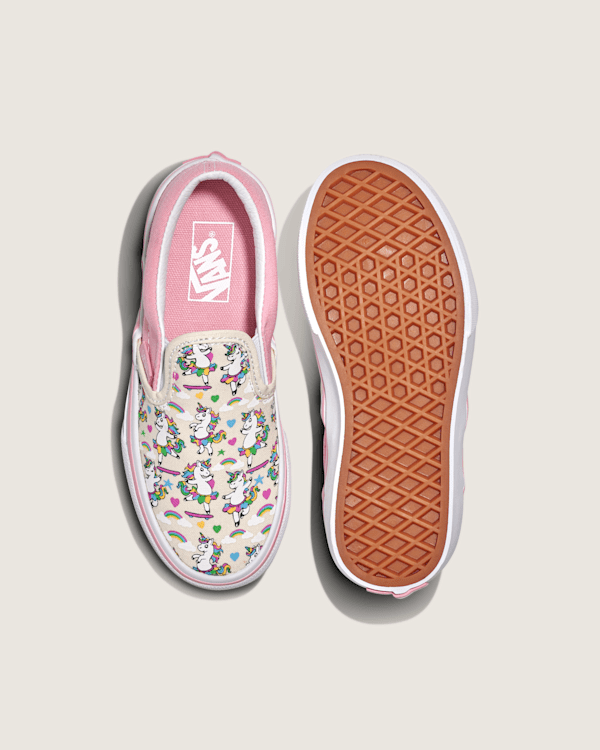 Big Kids Classic Slip-On Shoe in White / Pink | Vans