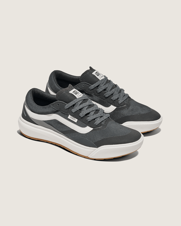UltraRange Shoe in Black White Vans