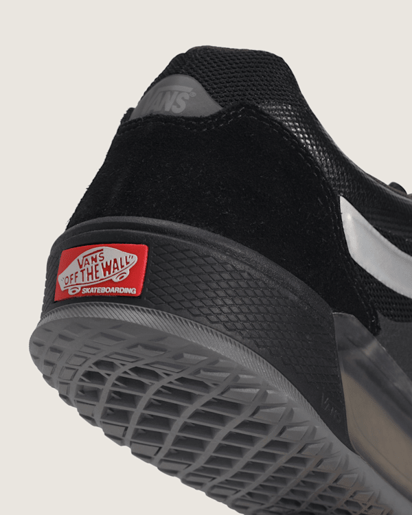 Skate AVE 2.0 Shoe en Black | Vans CA