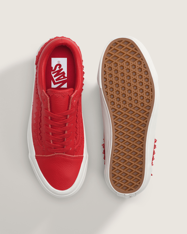 Premium Old Skool Shoe in Racing Red | Vans