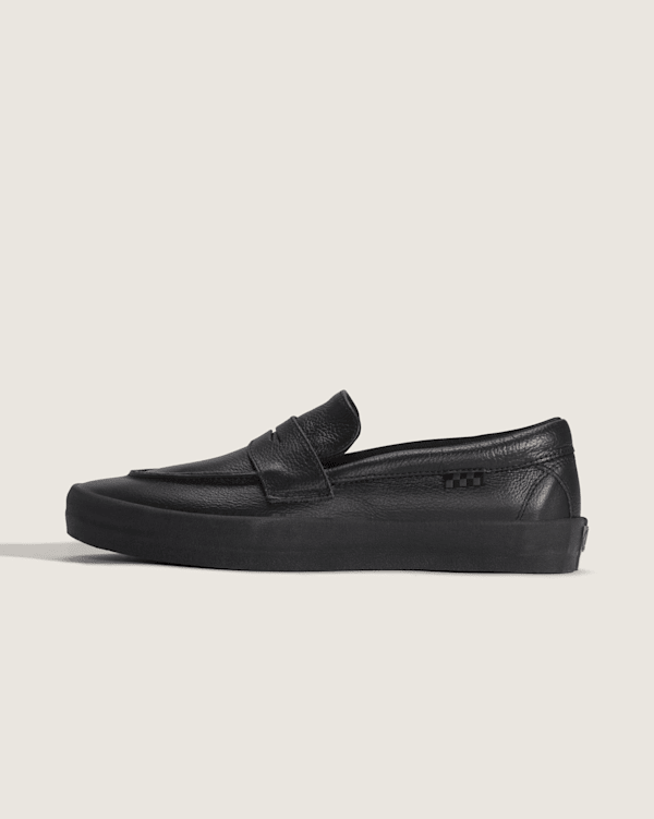Skate Loafer Shoe in Black | Vans