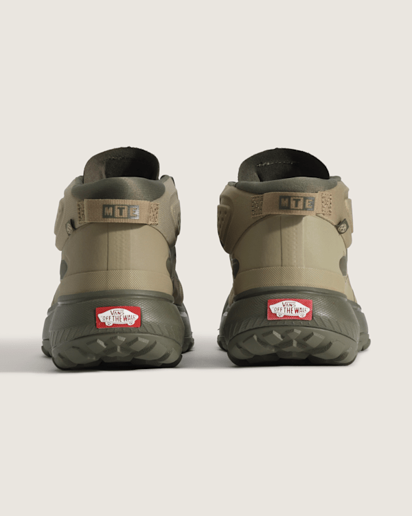 Crosspath Mid Shoe in Dark Green / Dark Brown | Vans