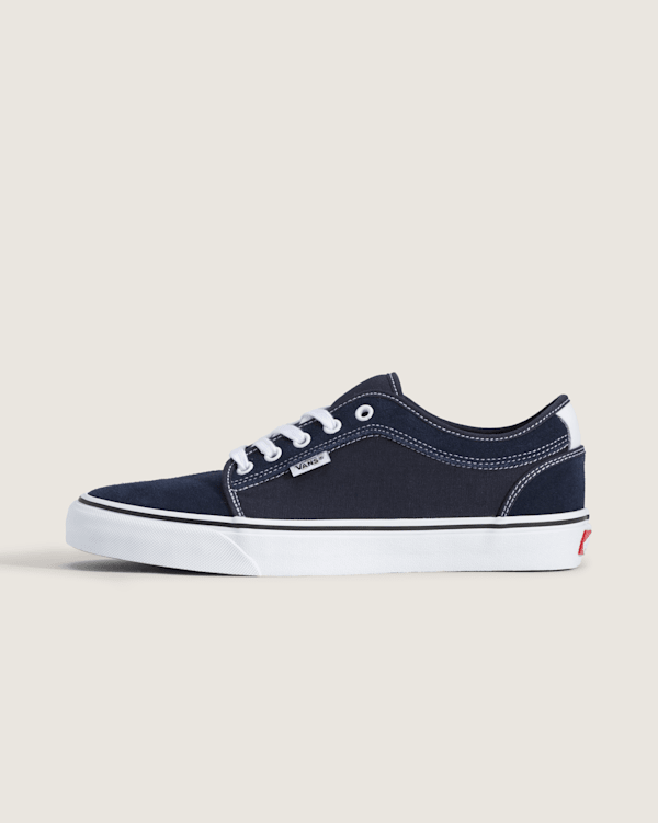 Skate Chukka Low Shoe in Dark Navy Blue | Vans display picture 2