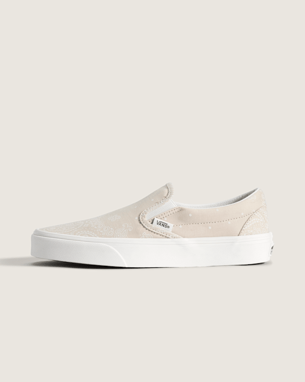vans slip on beige suede美品！ Classic Slip-On Shoe in Oatmeal Beige / White | Vans