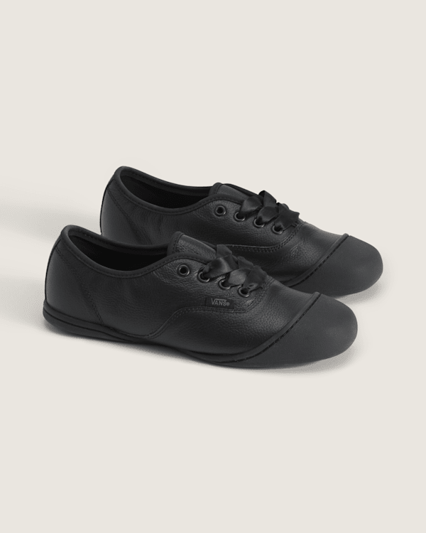 Premium Authentic Prima Shoe in Black | Vans