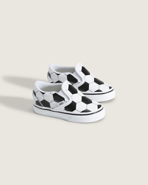 Toddler Classic Slip-On V Shoe in Soccer Black / White | Vans