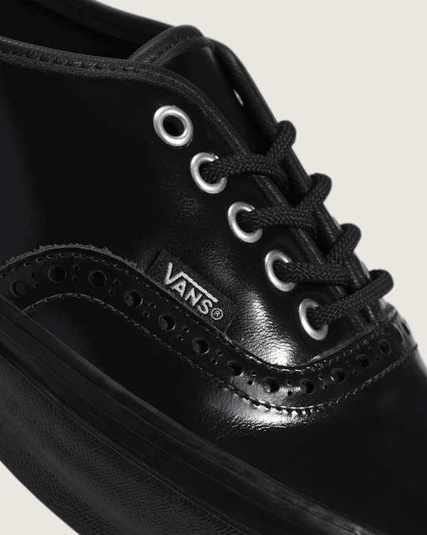 OTW-Authentic-44-Siped-Vibram-