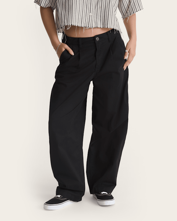 Pleated-Pants-VANS-ALT2.png