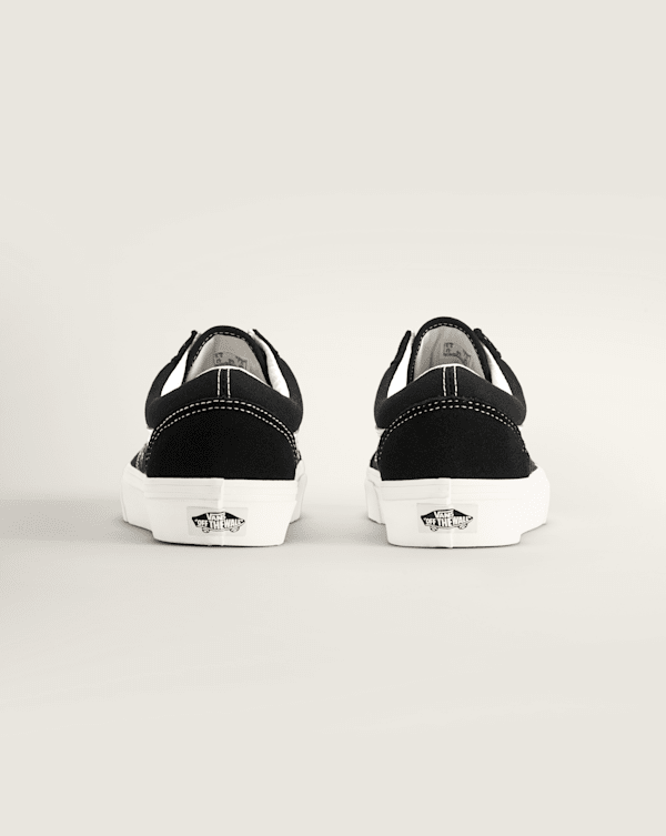 Old-Skool-Shoe-VANS-Black-ALT3.jpg