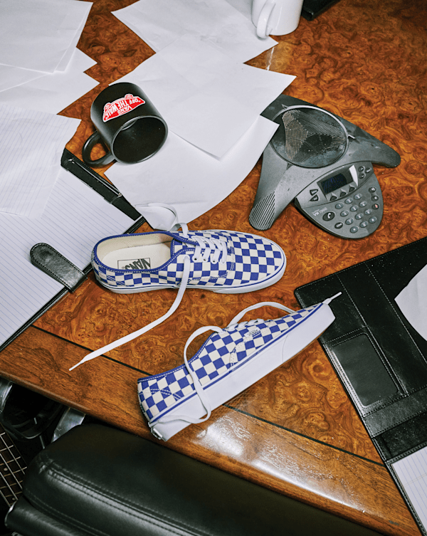 Authentic Checkerboard Shoe in Checkerboard True Blue / White | Vans