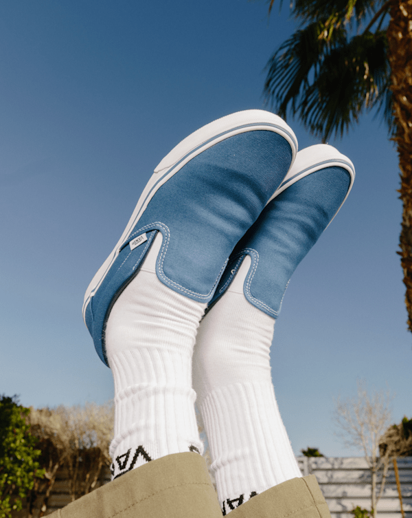Vans | Classic Slip-On Navy Classics Shoe display picture 1