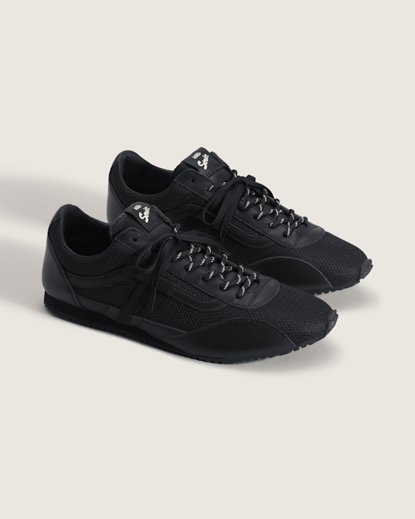 Premium Super Lowpro Trainer in Black | Vans