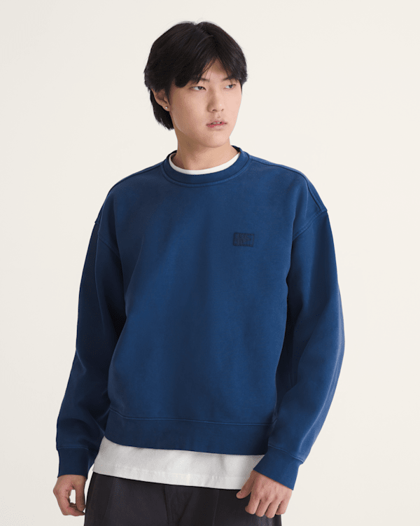 Premium Crewneck Sweatshirt en Deep Indigo Blue | Vans CA