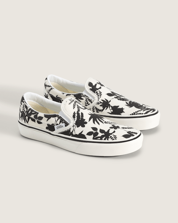 Classic Slip-On Shoe in Black | Vans