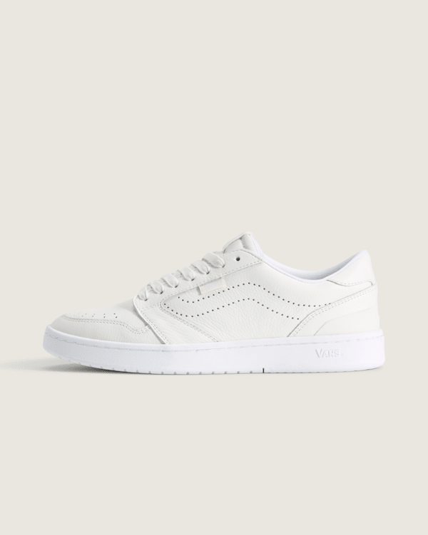 Court Low Shoe in Marshmallow | Vans