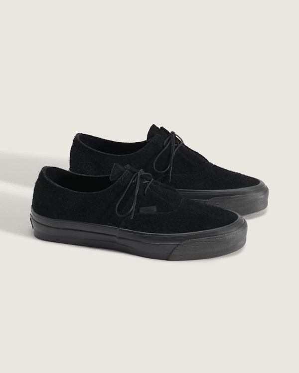 Premium Authentic Ease Shoe in Black / Faded Black | Vans