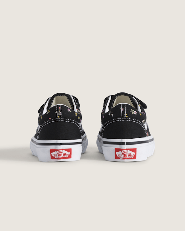 Little Kids Old Skool V Shoe in Black | Vans