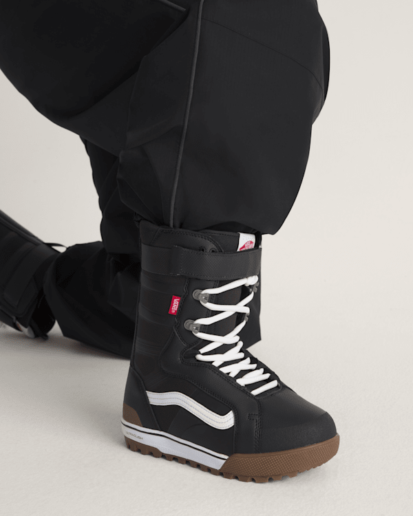 Women's Hi-Standard Pro Snowboard Boot in Black / White | Vans