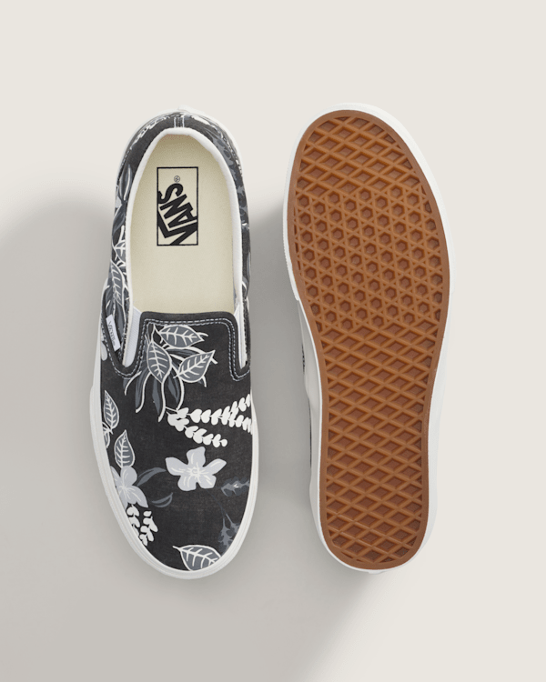 Classic Slip-On Shoe in Tropical Black | Vans