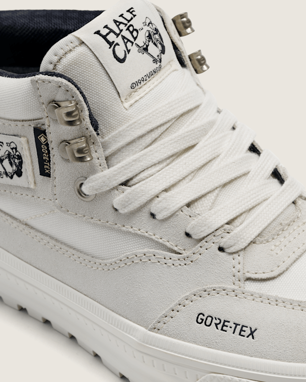 Half Cab GORE-TEX Insulated Shoe