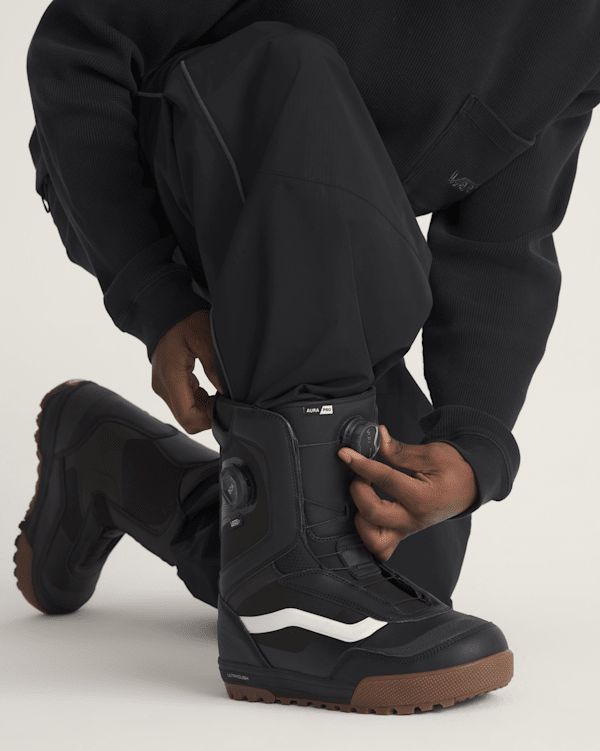 Aura Pro 2.0 Snowboard Boot | Vans US