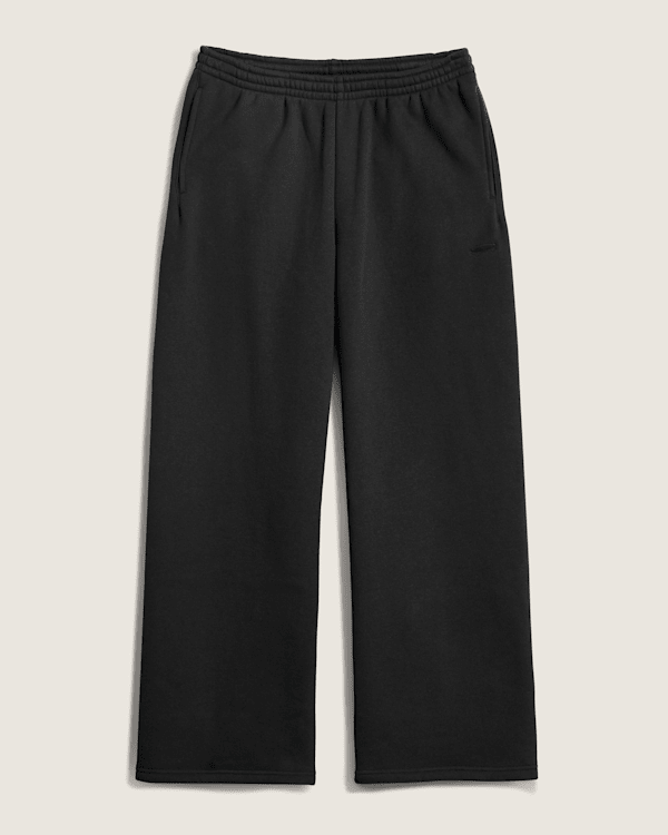 Salton Straight Fleece Pant in Black | Vans