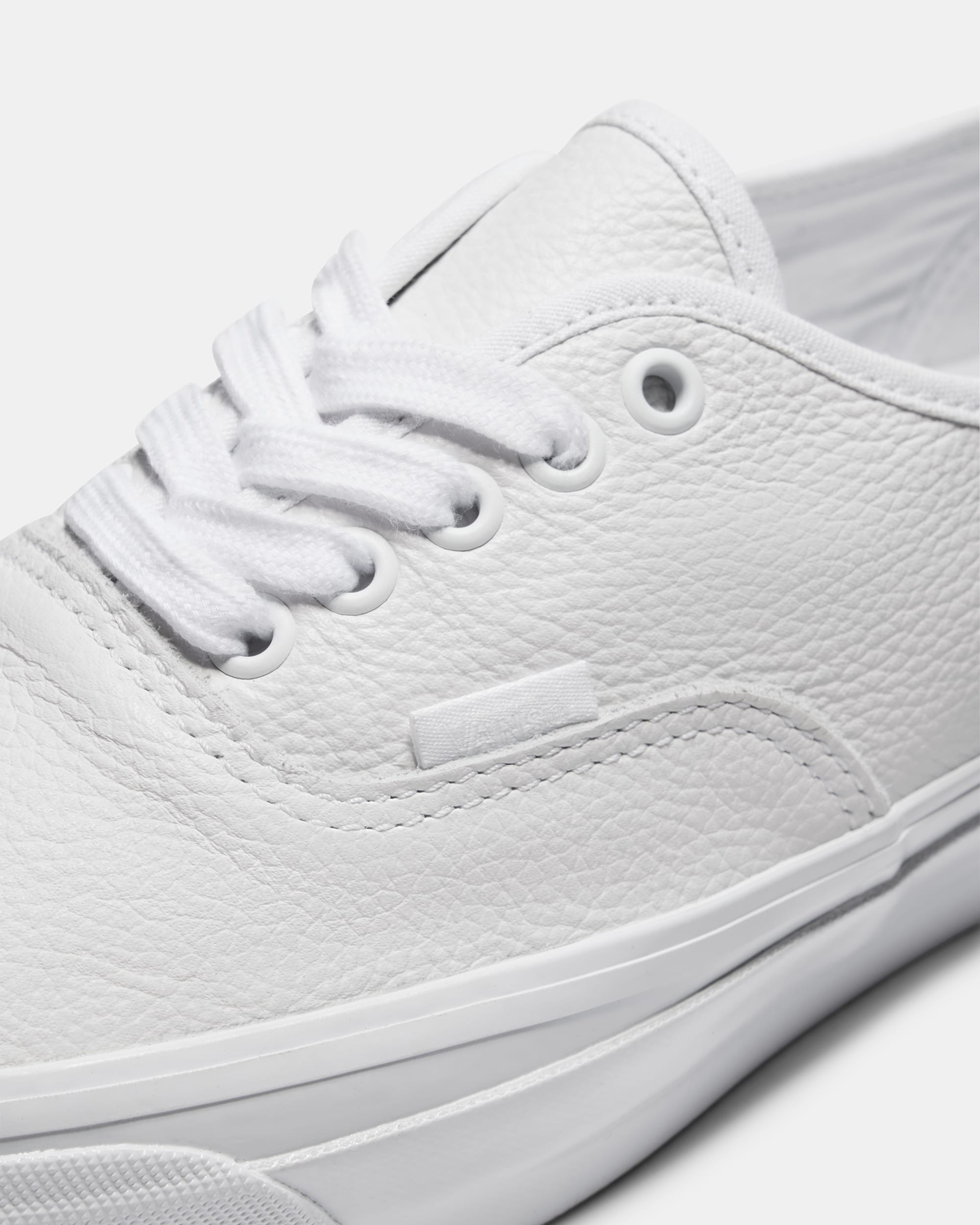 Premium Authentic Shoe VANS White ALT4