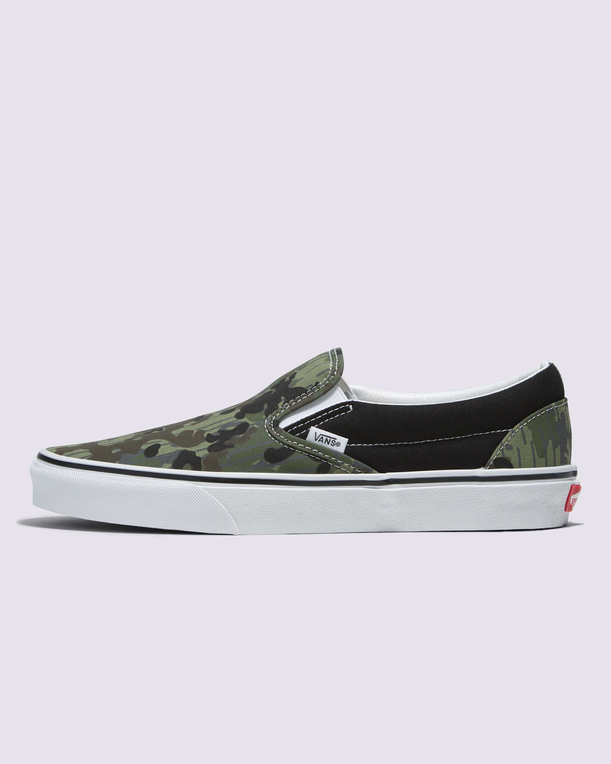 Classic SlipOn Shoe VANS Camo Green  Black ALT1