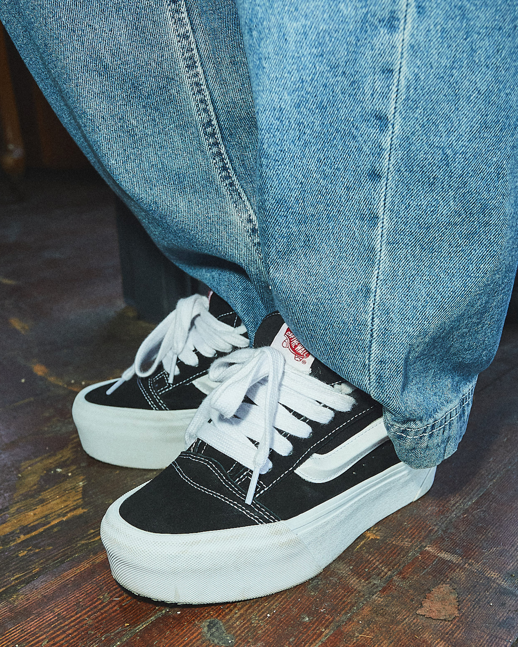 Knu Stack Shoe VANS Black  True White ALT1