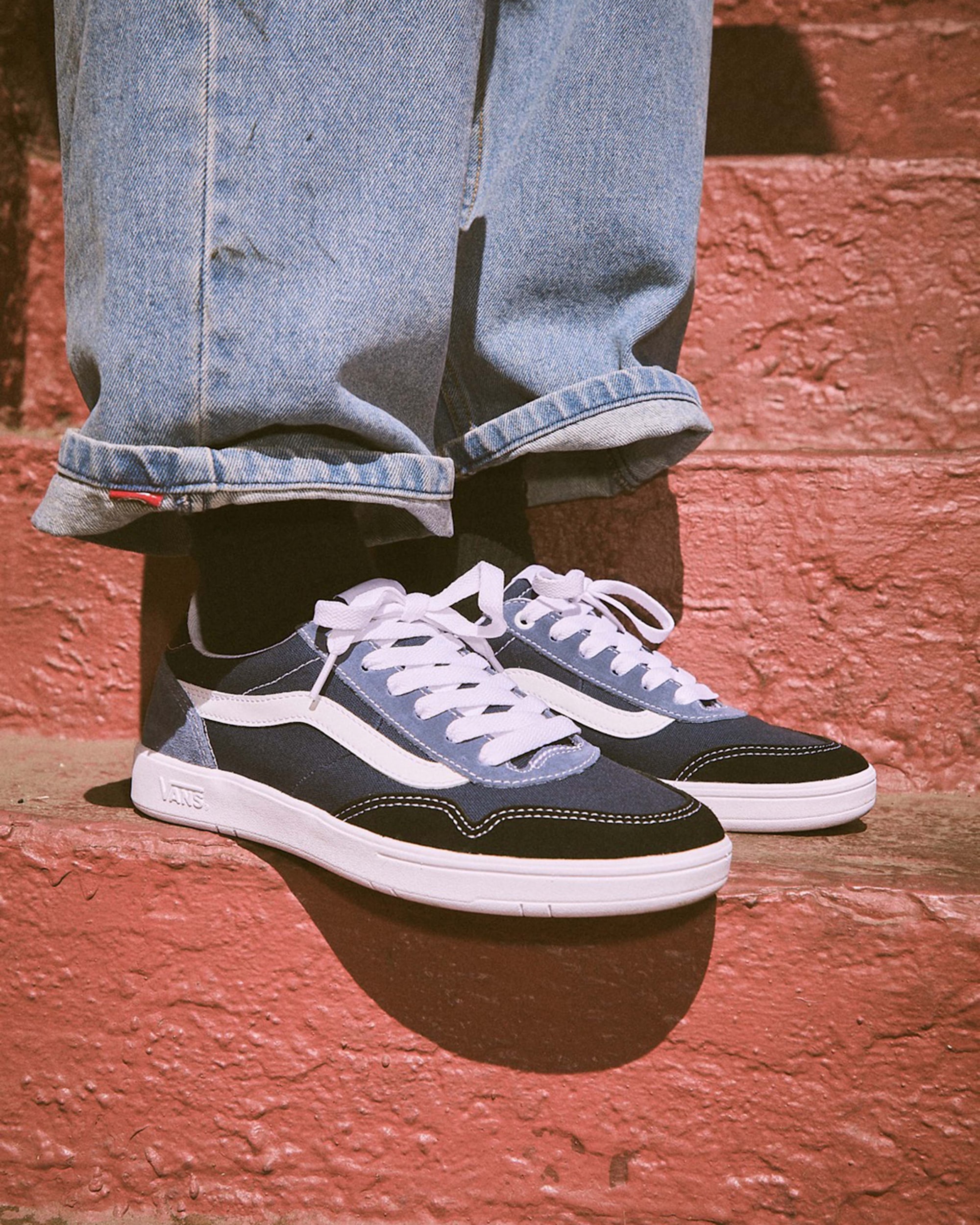 Cruze Too ComfyCush Shoe VANS Navy Blue  Black ALT1