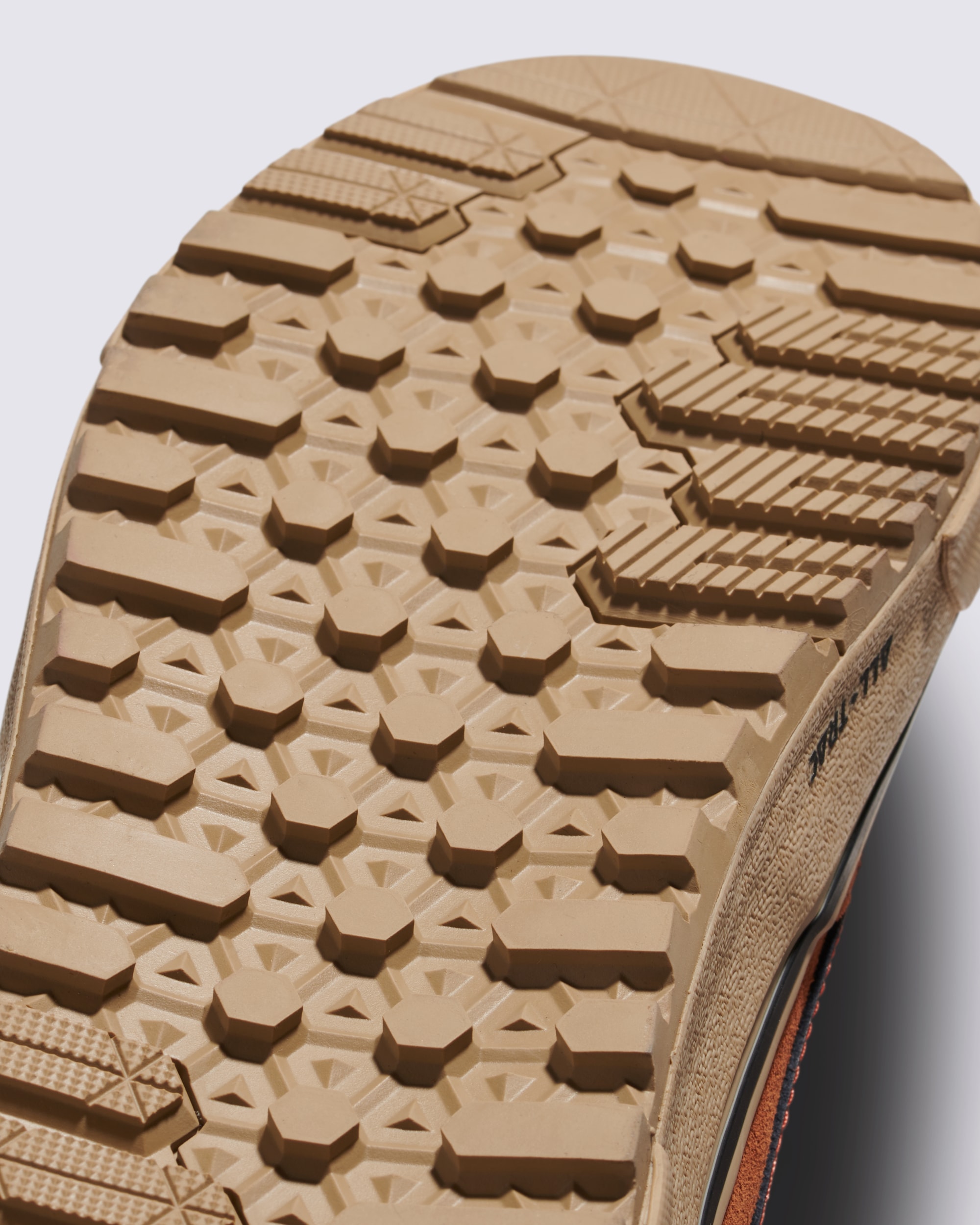 Sk8Hi Waterproof Insulated Shoe VANS Glazed Ginger Brown ALT4