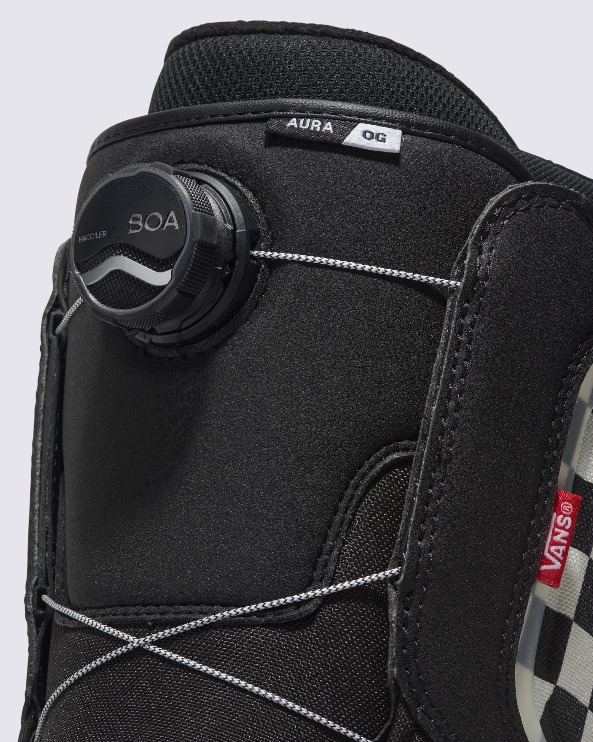 Aura OG Checkerboard Snowboard Boot VANS Black  White ALT7
