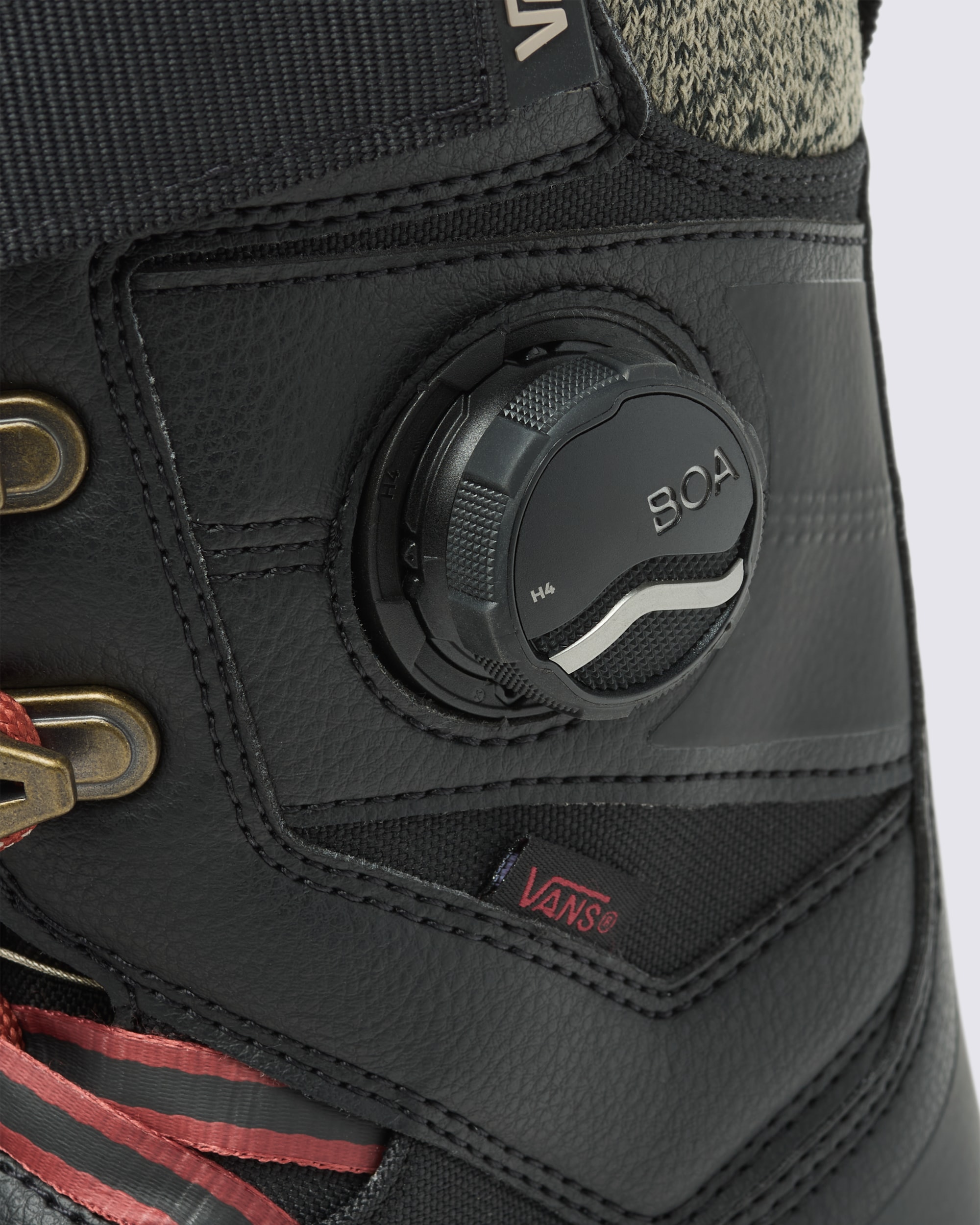 Womens Luna Ventana Pro Snowboard Boot in Black / Red / Beige | Vans