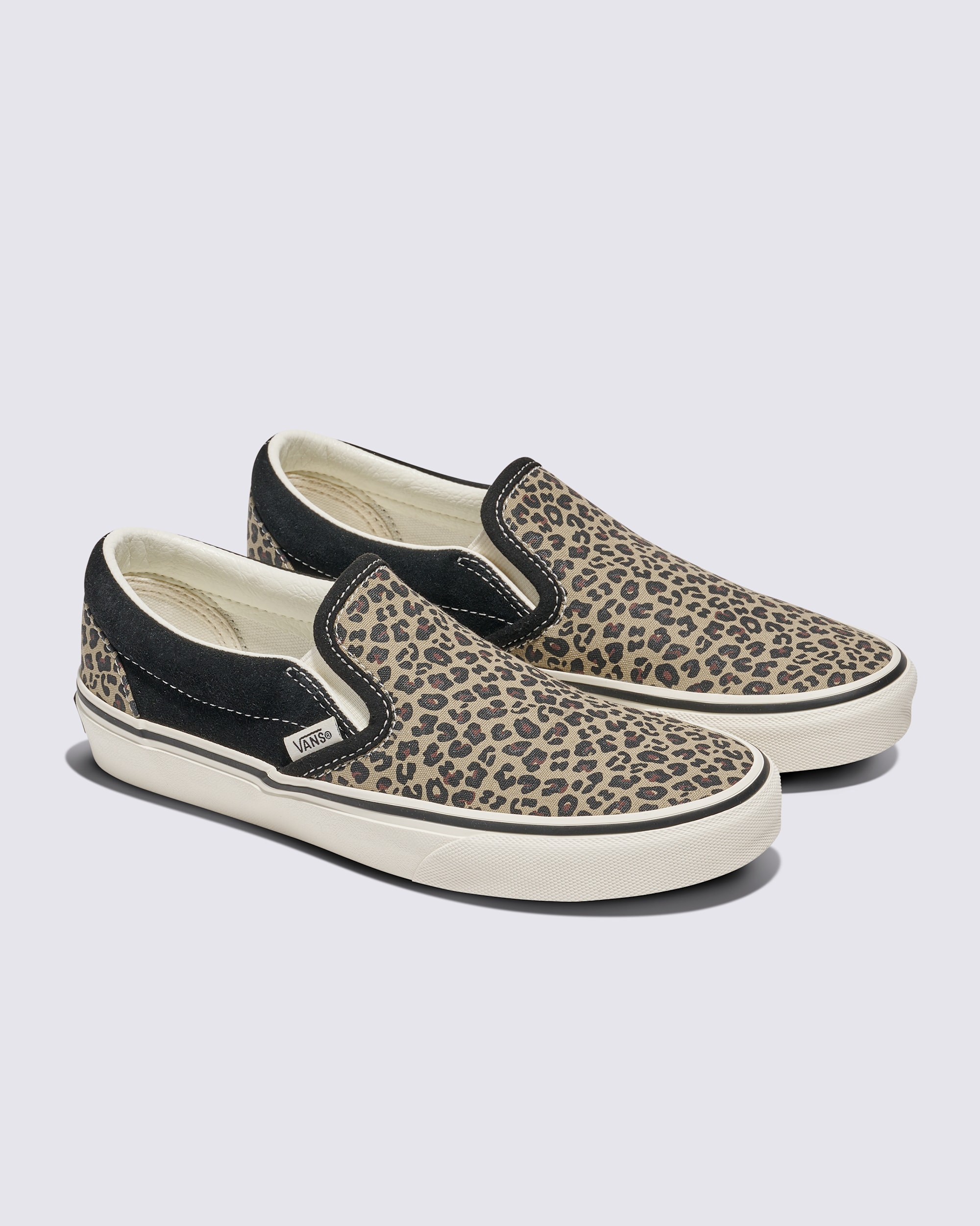 Classic SlipOn Shoe VANS Leopard Black ALT1