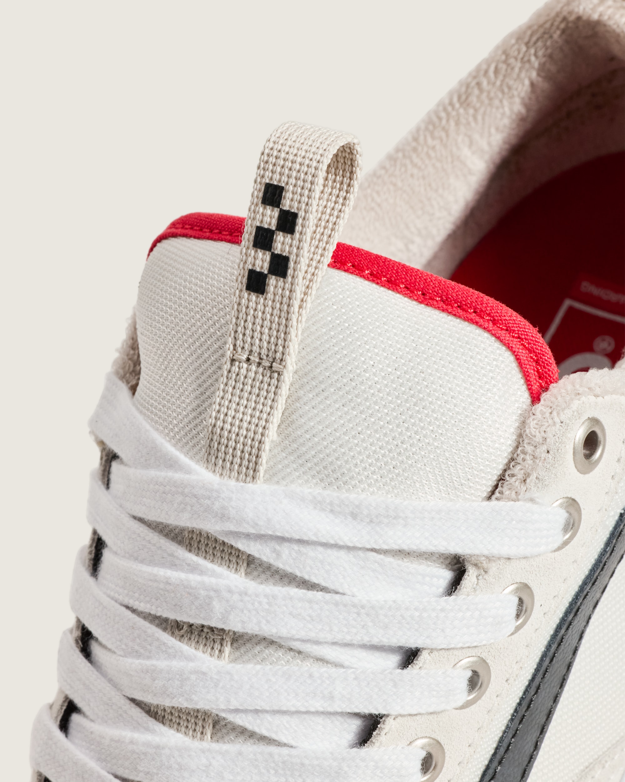 Skate Old Skool 36 Shoe VANS Antique White  Black ALT7