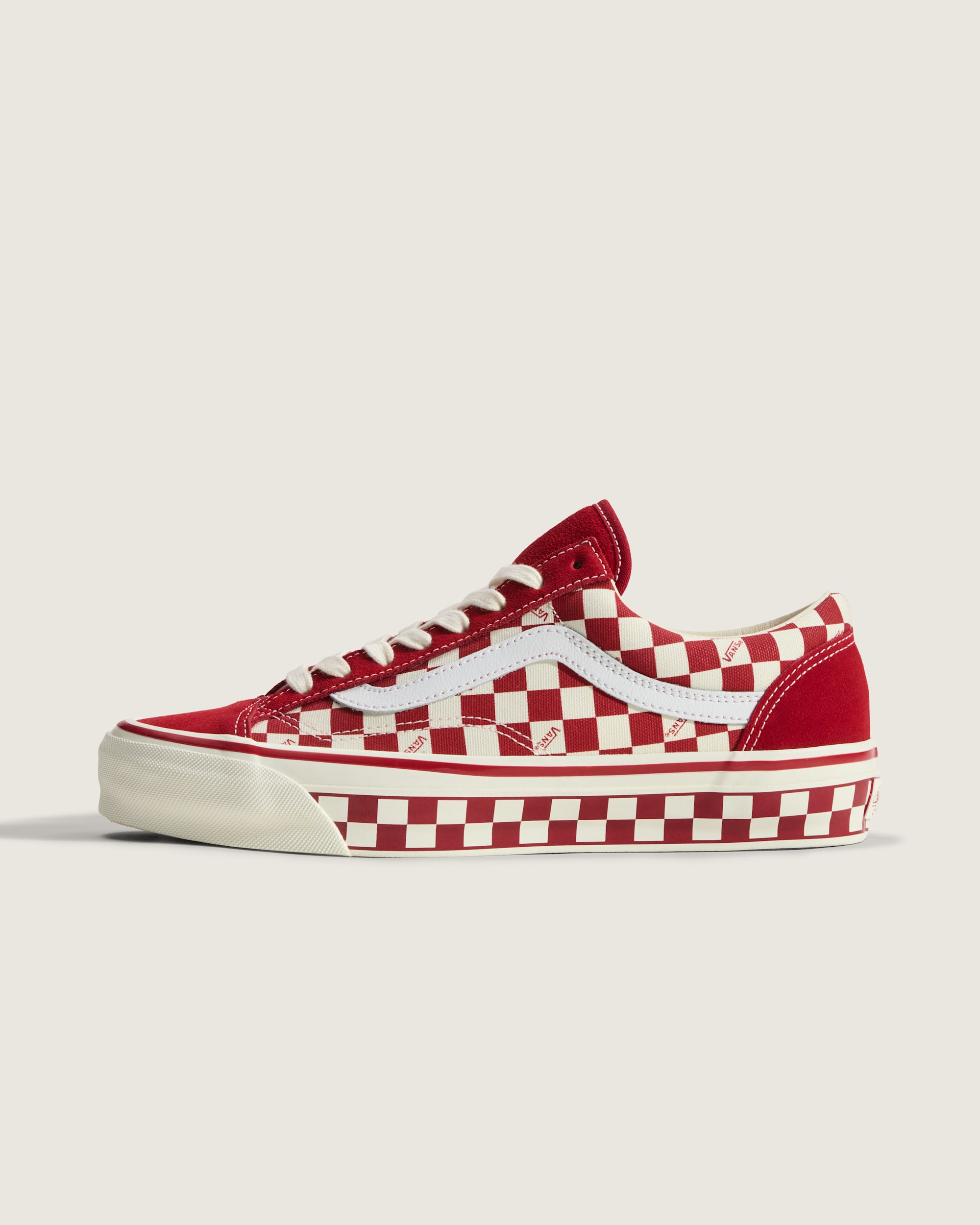 Premium Old Skool Shoe VANS Chili Pepper Red  White HERO