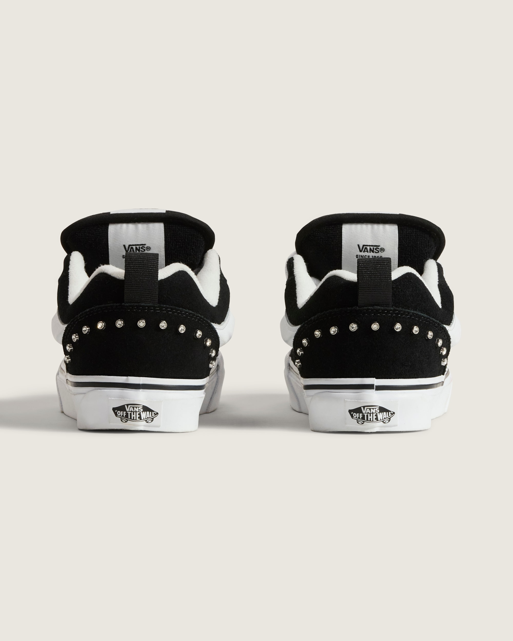 Knu Skool Shoe VANS Black ALT4