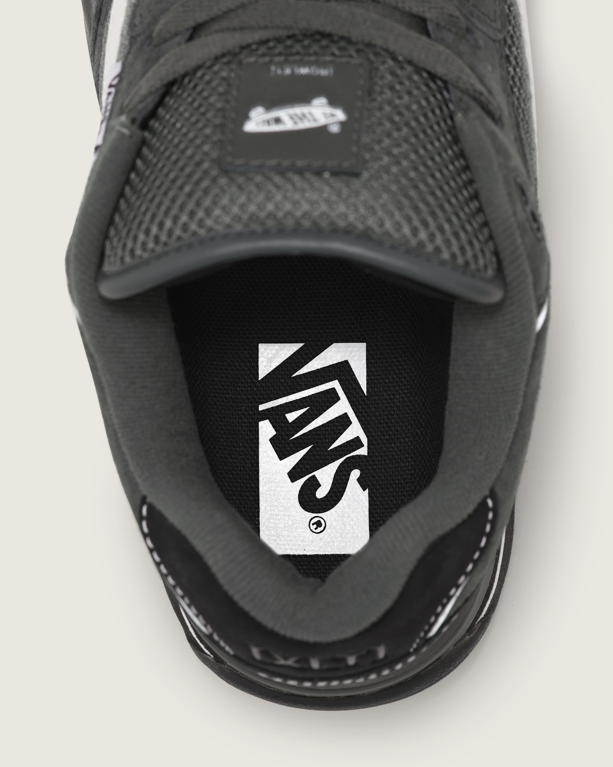 Premium Rowley XLT Shoe in Off Road Gunmetal Grey | Vans